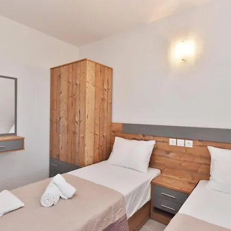 Kontogiannis - Nea Potidea Halkidiki Apartment *