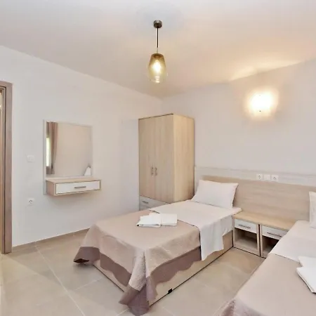 Kontogiannis - Nea Potidea Halkidiki Apartment *