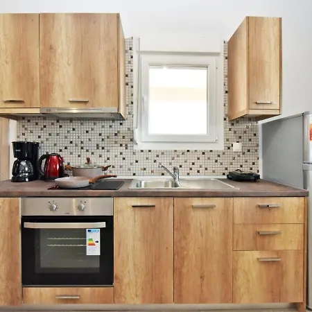 Kontogiannis - Nea Potidea Halkidiki Apartment *